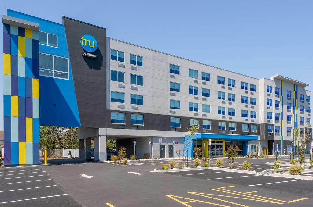 Tru By Hilton Ocean City Bayside, Md Bagian luar foto